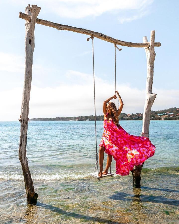 The Waterfront Beach House Lembongan Eksteriør billede